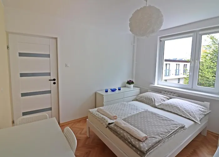 Accommodatie bij particulieren Aj *